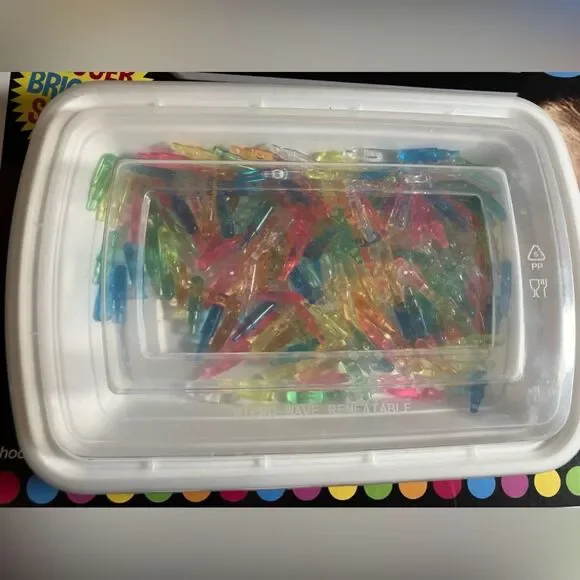 Lite Brite game for kids, comes with unused sheets, excellent condition - Picture 4 of 4